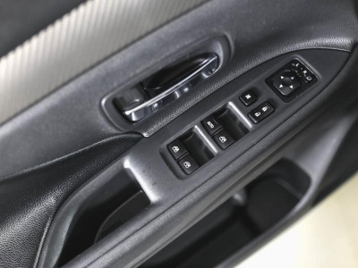 Mitsubishi Outlander 2.0 CVT 4WD (146 л. с.)