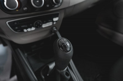 Renault Megane 1.6 MT (110 л. с.)