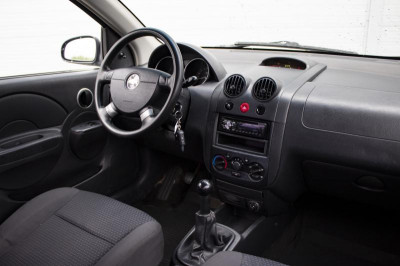 Chevrolet Aveo 1.2 MT (72 л.с.)