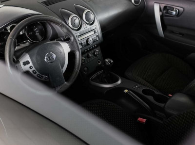 Nissan Qashqai 1.6 MT FWD (115 л. с.)