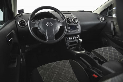 Nissan Qashqai 1.6 MT (114 л. с.)