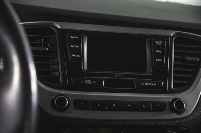 Hyundai Solaris 1.6 MT (123 л.с.)