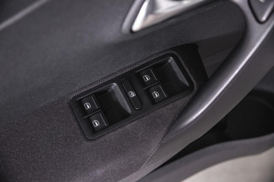Volkswagen Polo 1.4 TSI AT (125 л. с.)