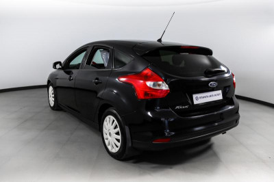 Ford Focus 1.6 PowerShift (105 л. с.)