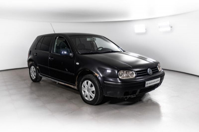 Volkswagen Golf 1.4 MT (75 л. с.)