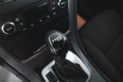 Ford Mondeo 2.0 SCTi Powershift (200 л. с.)