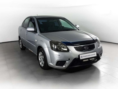 Kia Rio 1.4 MT (97 л. с.)