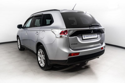 Mitsubishi Outlander 2.0 CVT 4WD (146 л. с.)