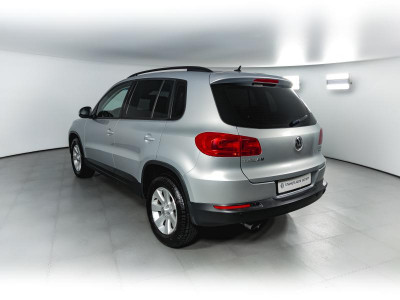 Volkswagen Tiguan 2.0d AT (140 л.с.) 4WD