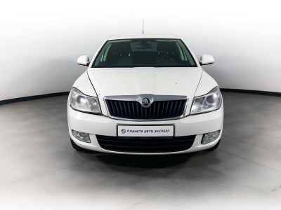 ŠKODA Octavia 1.6 MPI AT (102 л. с.)