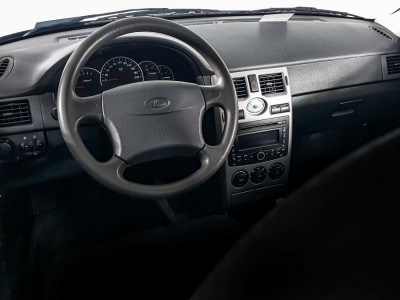 LADA Priora 1.6 MT 16 кл (Евро-3) (98 л. с.)