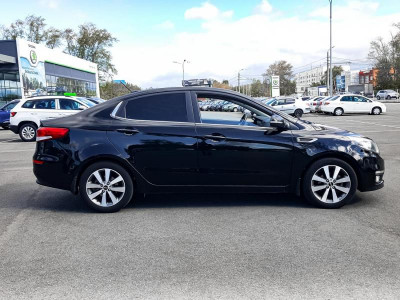 Kia Rio 1.6 AT (123 л. с.)