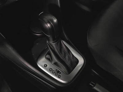 Volkswagen Polo 1.6 MPI AT (110 л. с.)