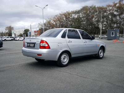 LADA Priora 1.6 MT 16 кл (Евро-3) (98 л. с.)