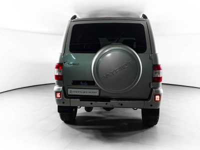 УАЗ Patriot 2.7 MT 4WD (128 л. с.)
