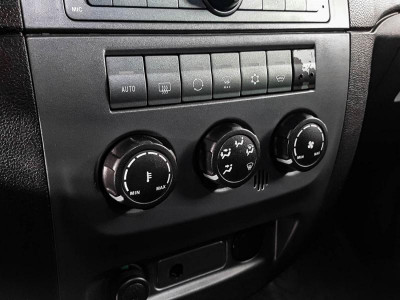 УАЗ Patriot 2.7 MT 4WD (128 л. с.)