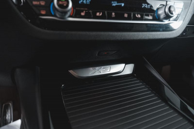 BMW Х3 xDrive30i AT (249 л.с.)