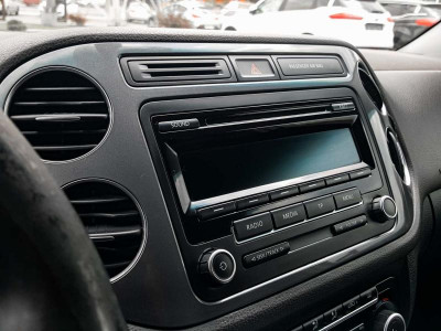 Volkswagen Tiguan 2.0d AT (140 л.с.) 4WD