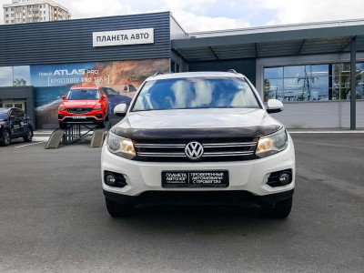Volkswagen Tiguan 2.0d AT (140 л.с.) 4WD