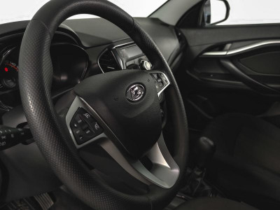 LADA Vesta SW 1.6 MT (106 л.с.)