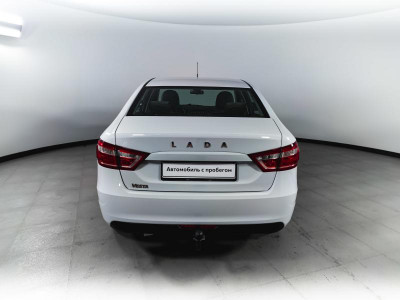 LADA Vesta 1.6 MT (106 л. с.)