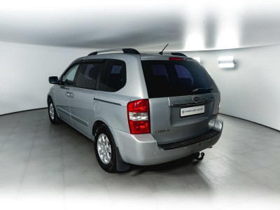 Kia Carnival 2.7 AT (189 л.с.)