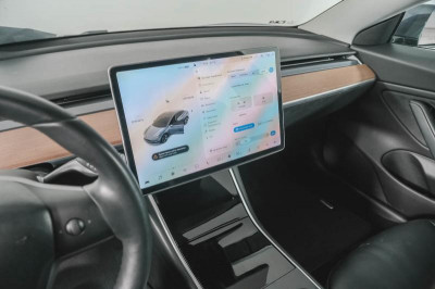 Tesla Model 3 258 кВТ (351 л.с.) полный привод, АКПП