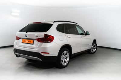 BMW X1 20i 2.0 AT (184 л.с.) 4WD