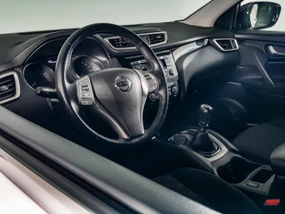Nissan Qashqai 1.2 DIG-T MT (115 л. с.)