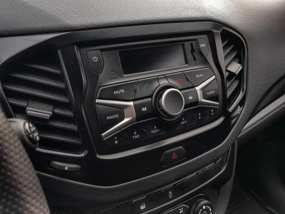 LADA Vesta SW 1.6 MT (106 л.с.)