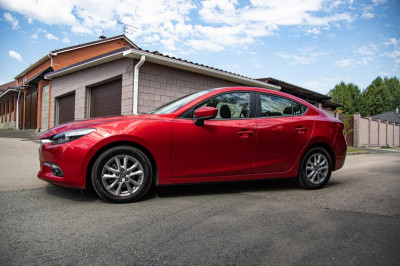 Mazda 3 1.5 AT (120 л.с.)