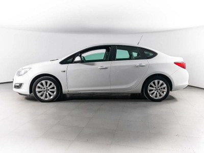 Opel Astra GTC 1.6 AT (115 л. с.)
