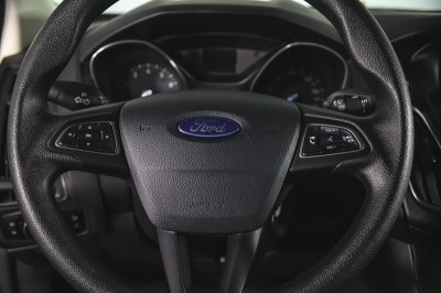 Ford Focus Седан 1.6 Ti-VCT PowerShift (105 л. с.) Sync Edition